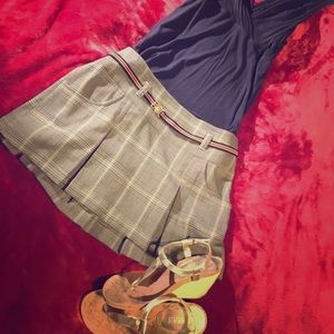 Guess Jeans plaid pleated skirt. Size 26 EUC!!